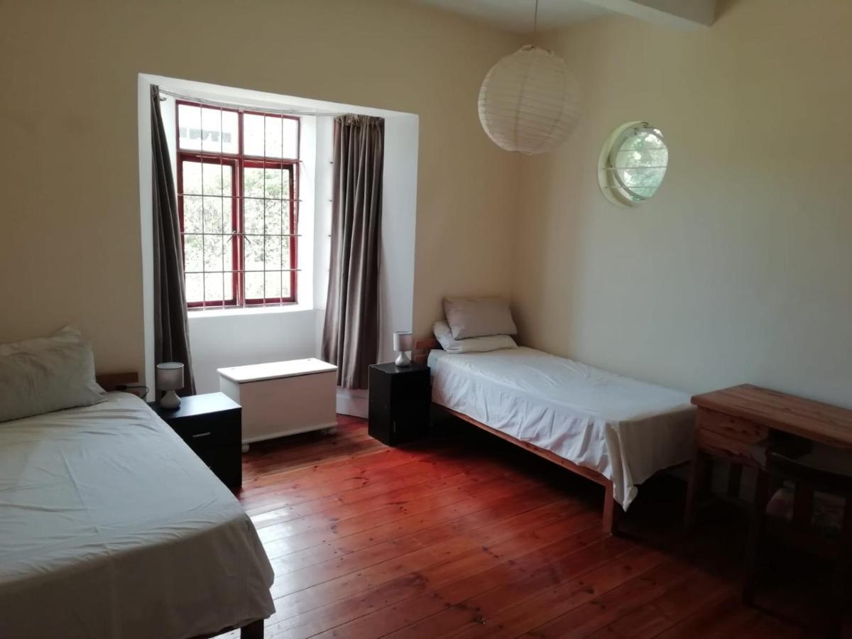 Restful Tree House In Little Mowbray Kaapstad