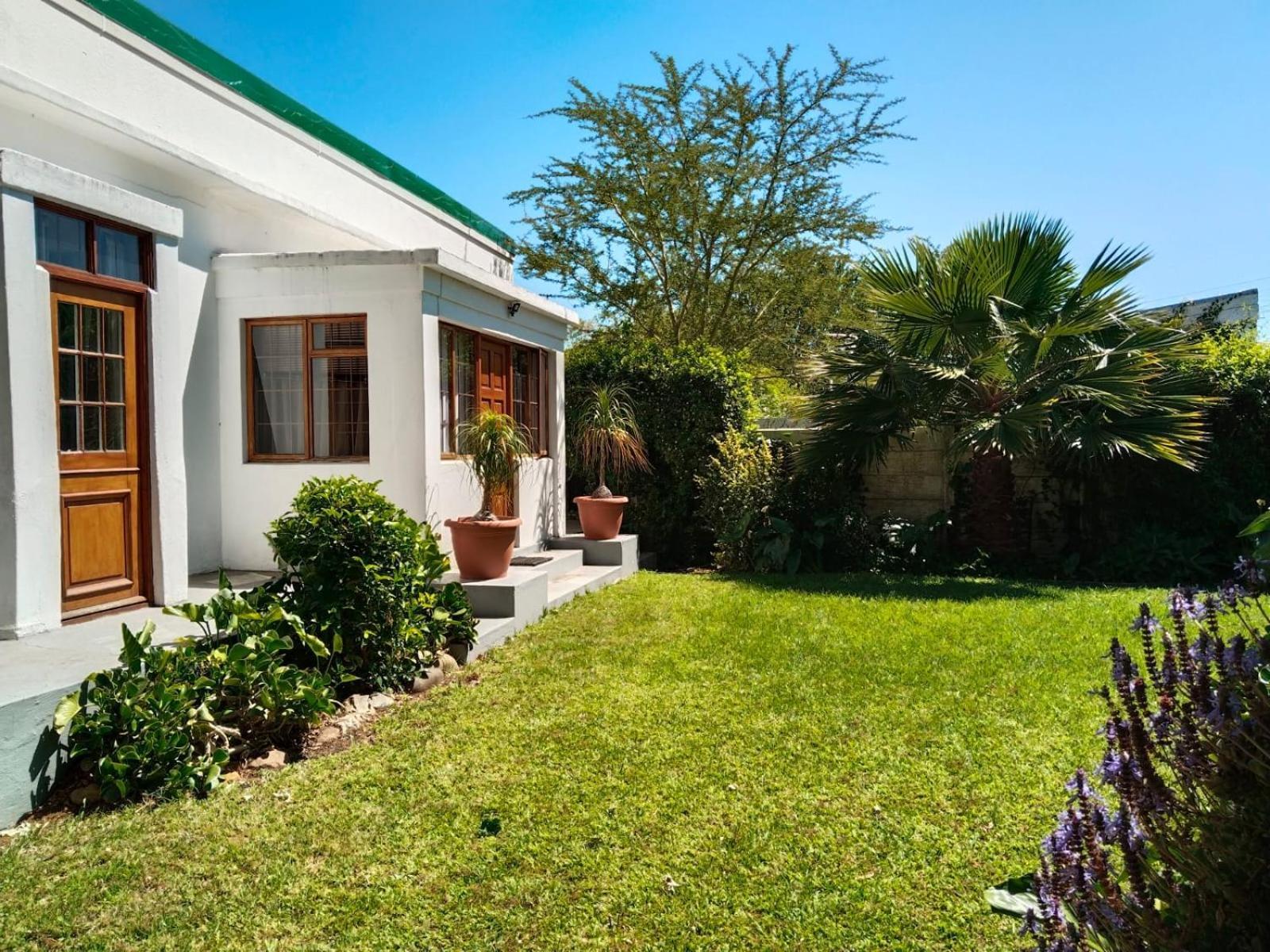 Vakantiehuis Restful Tree House In Little Mowbray Kaapstad