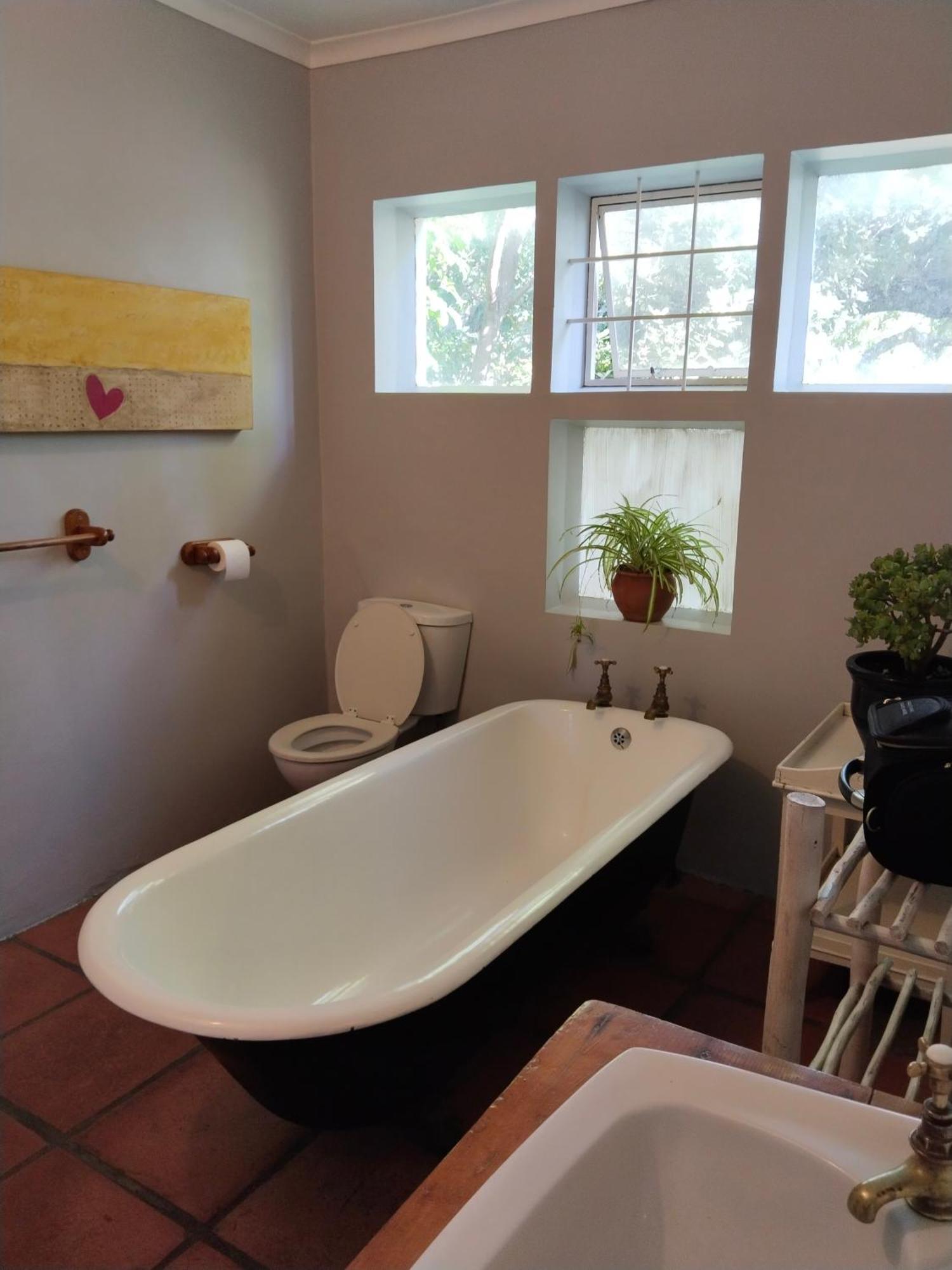 Restful Tree House In Little Mowbray * Kaapstad